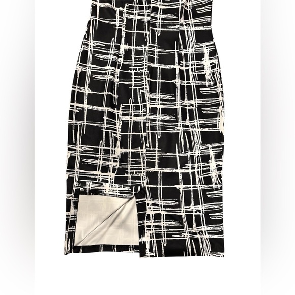 LunaJany Black White Abstract Edgy Form-Fitted Dress, Size M - Picture 3 of 6